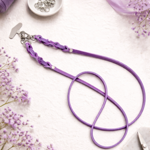 Handyband Leder mit Patch in silber/orchidee